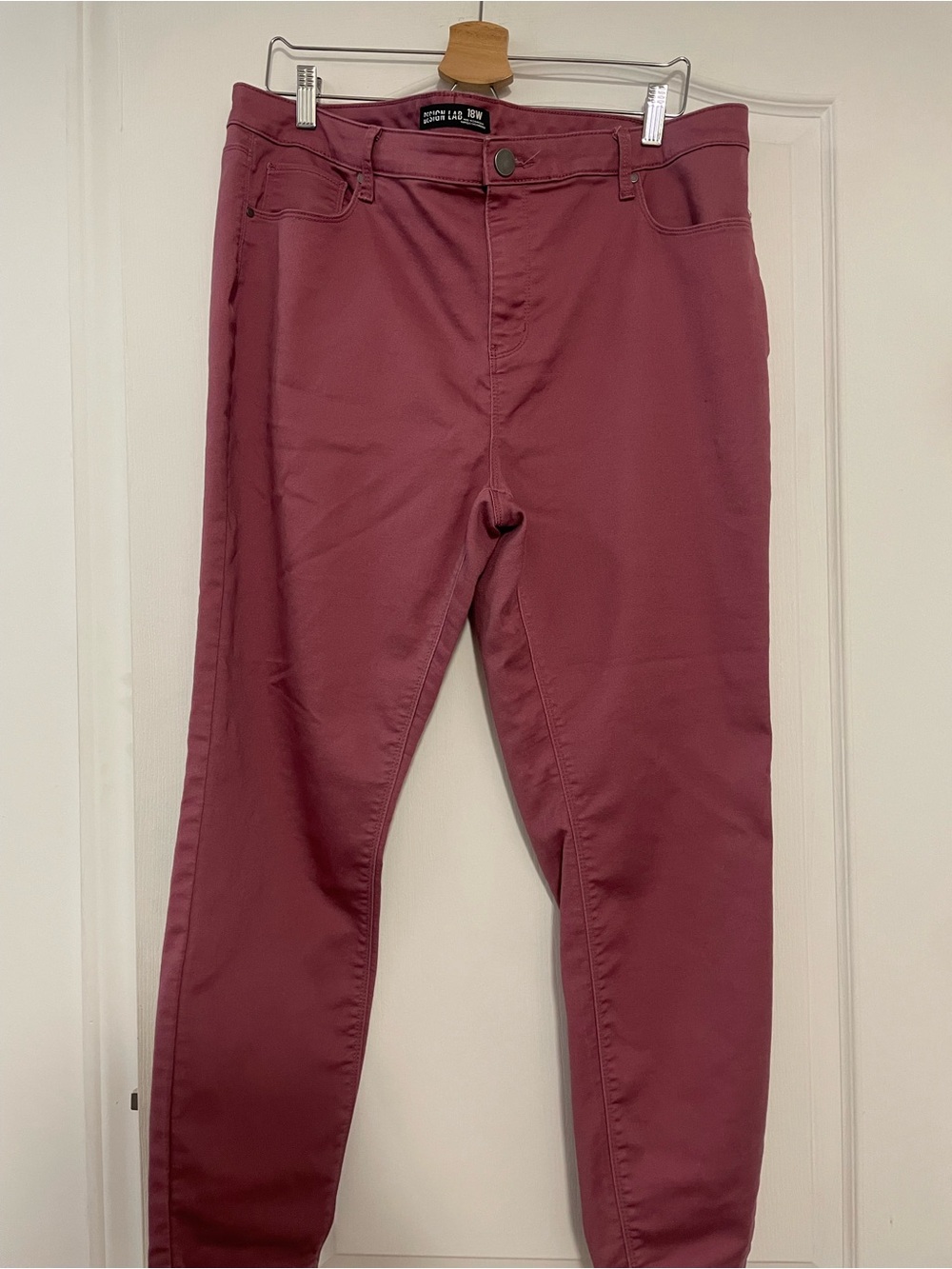 Design Lab & Lord & Taylor Slim Chinos in Mauve, Size 18
